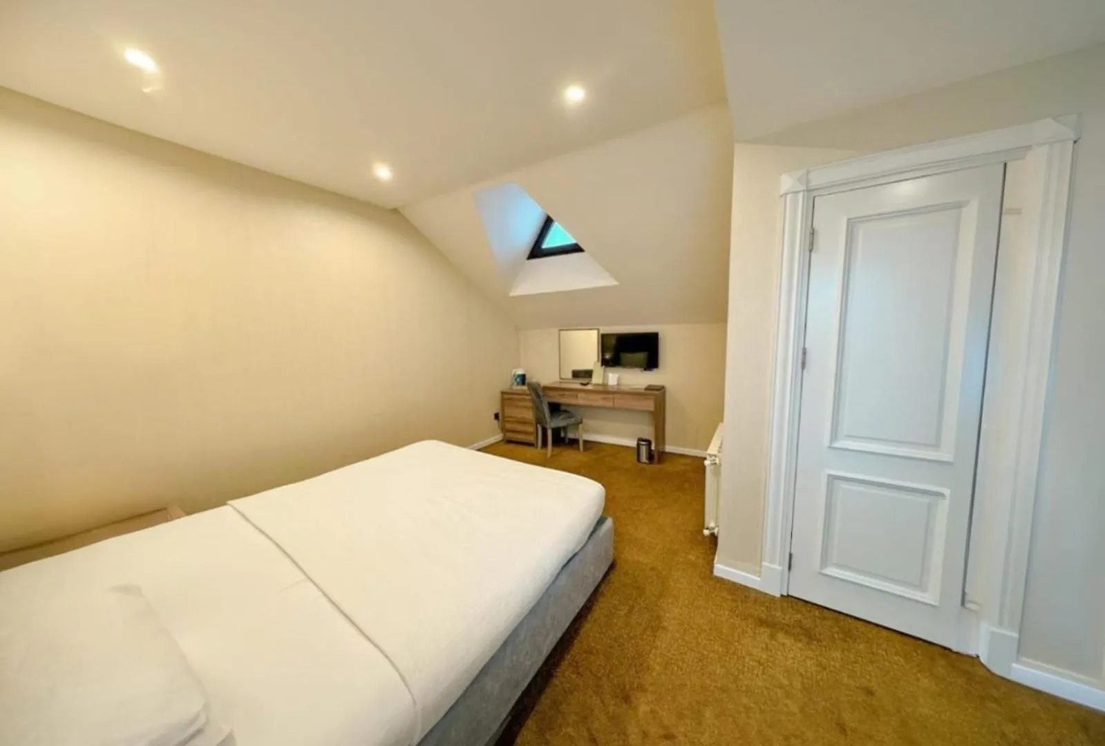Grand Midway Hotel Baku 4*,